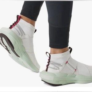 NWOT Sorel Explorer Defy Mid Sneaker In Sea Salt/Sea Sprite, Women's Sz. 9